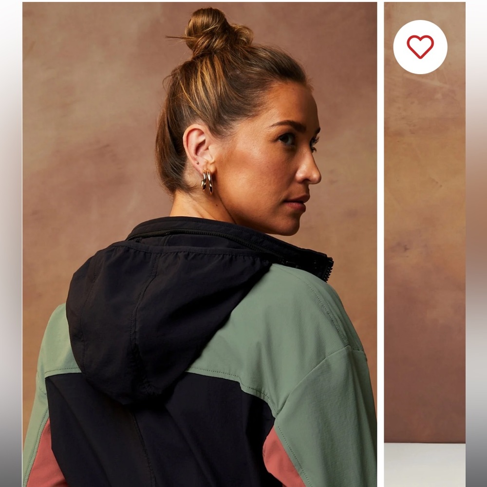 Fabletics jacket the khloe edit LAST ONE NOT RESTOCKING! - Picture 6 of 8